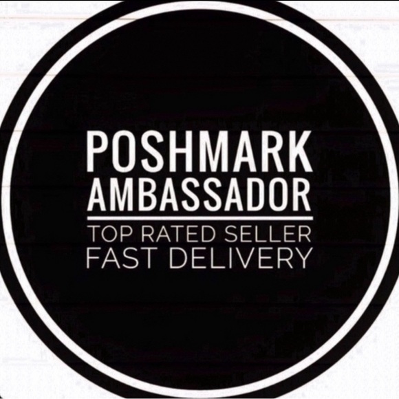 🛁 BRIOGEO | SCALP REVIVAL CHARCOAL + COCONUT OIL MICRO-EXFOLIATING SCRUB SHAMPOO - Picture 4 of 5